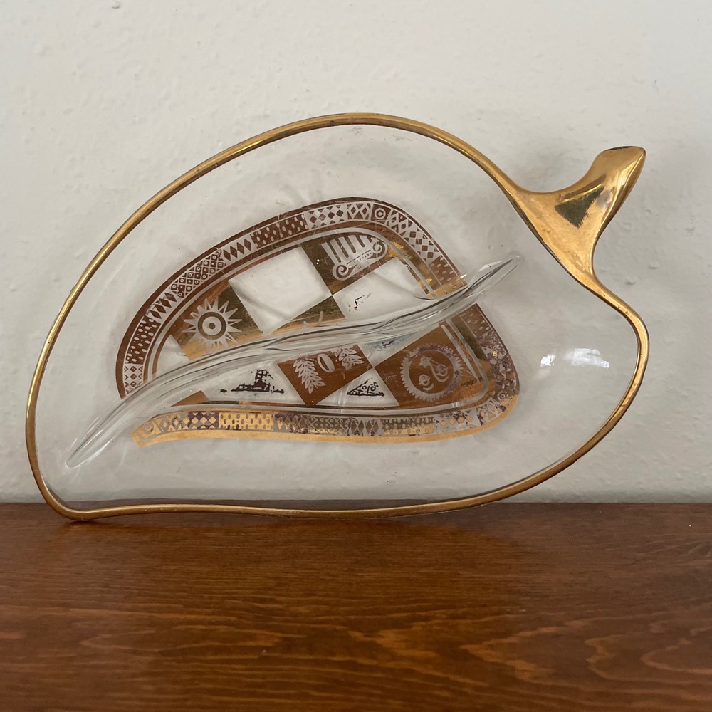 Georges Briard Leaf Shape MCM Divided‎ Candy Dish Gold Gilt Trim Greek READ